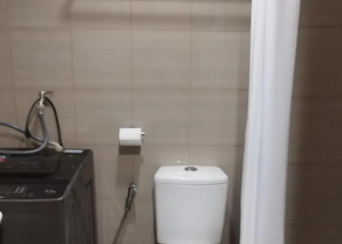Aparthotel Larsie's Place 4*