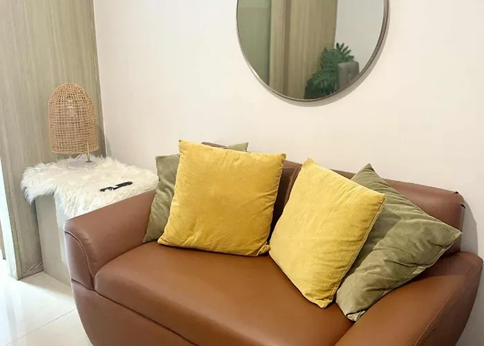 Larsie's Place 4* Manila